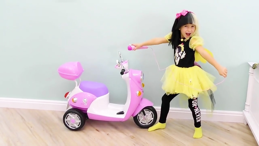 ماجراهای سوفیا کوچولو - اپیزود 12 - مهمانی رفتن پرنسس سوفیا با لباس جدید